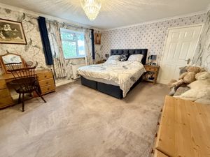 Photo 17- click for photo gallery